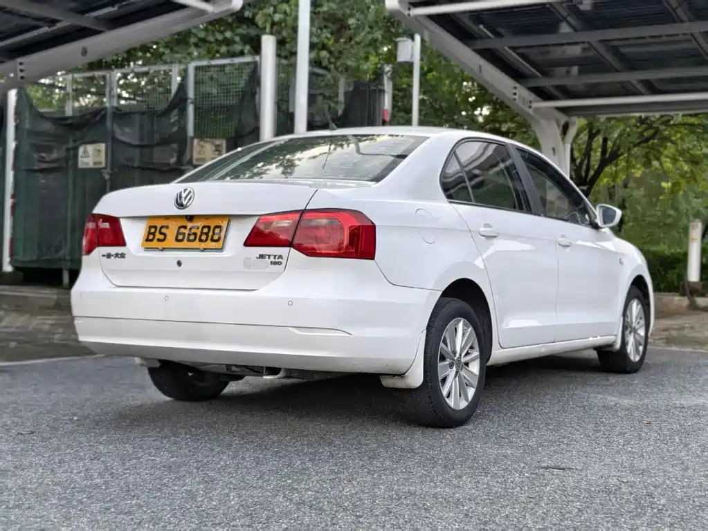 Volkswagen Jetta — миниатюра 25