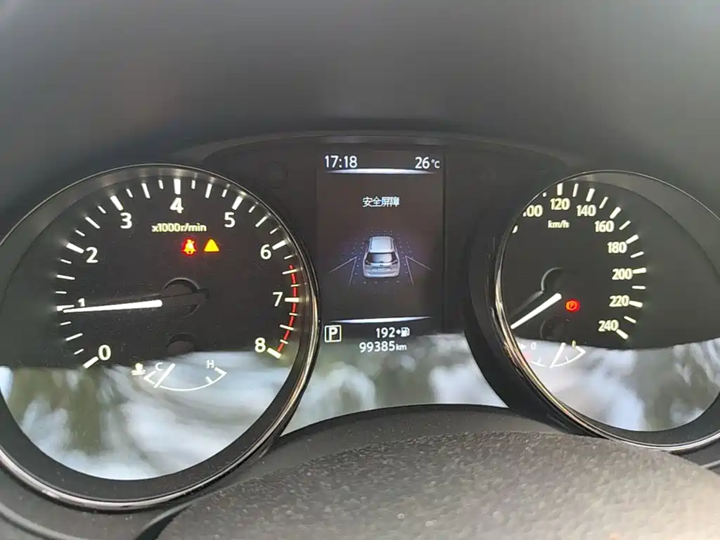 Nissan X-Trail — миниатюра 12