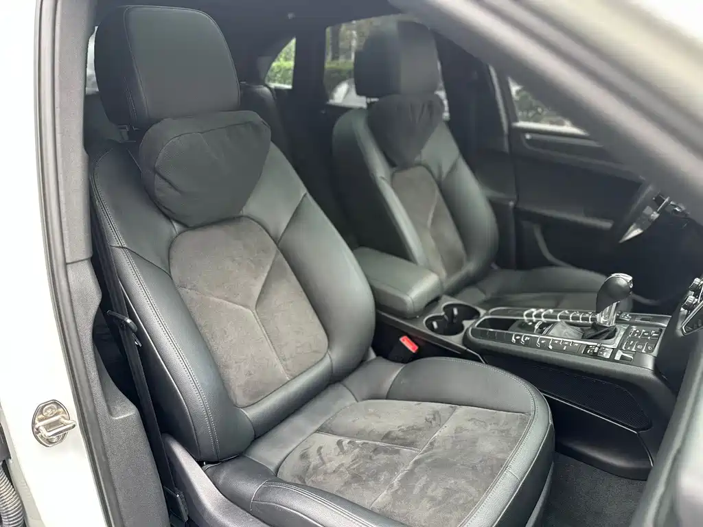 Porsche Macan — миниатюра 12