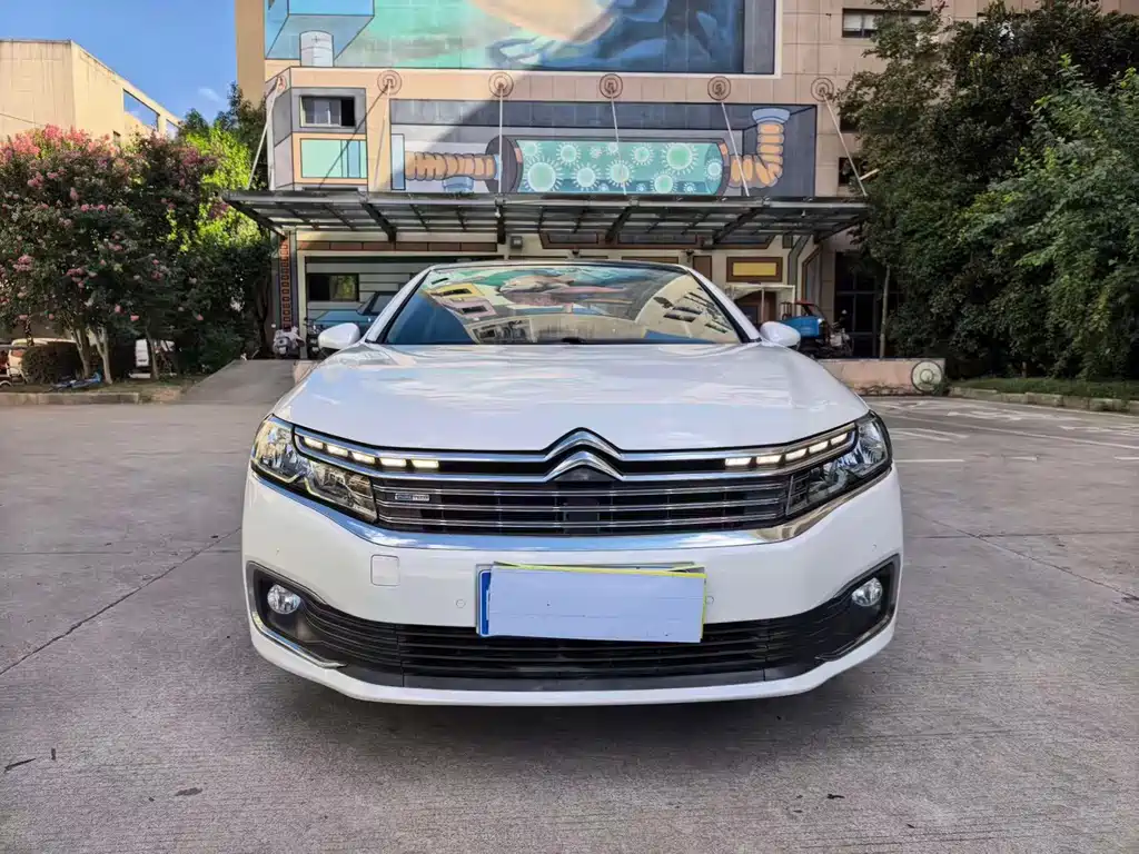 Citroen C6 — миниатюра 2