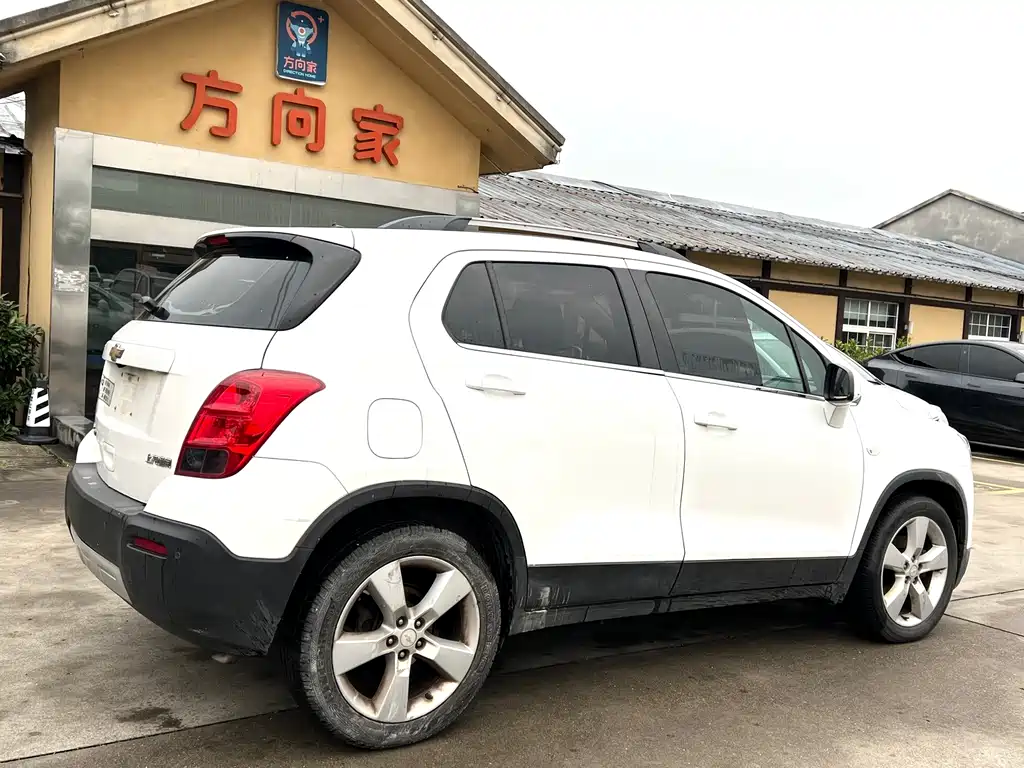 Chevrolet Trax — миниатюра 10