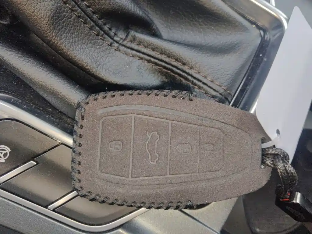 Geely Emgrand — миниатюра 9