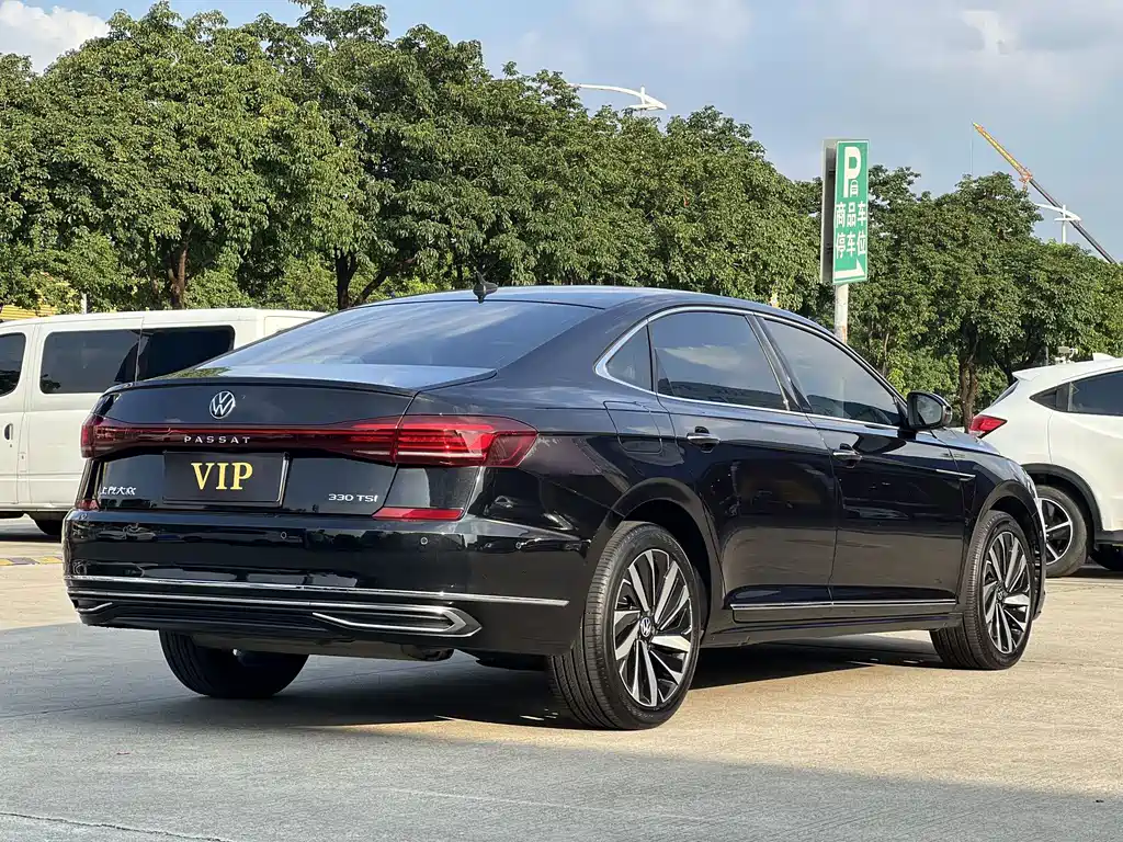 Volkswagen Passat — миниатюра 18