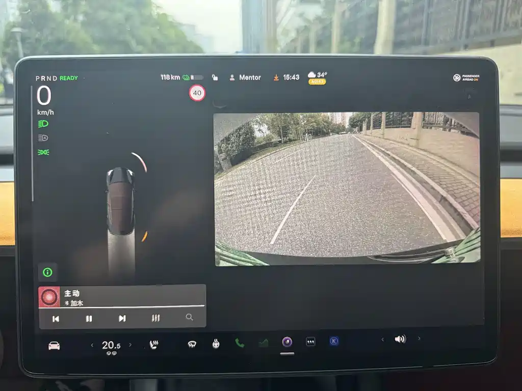 Tesla Model 3 — миниатюра 18