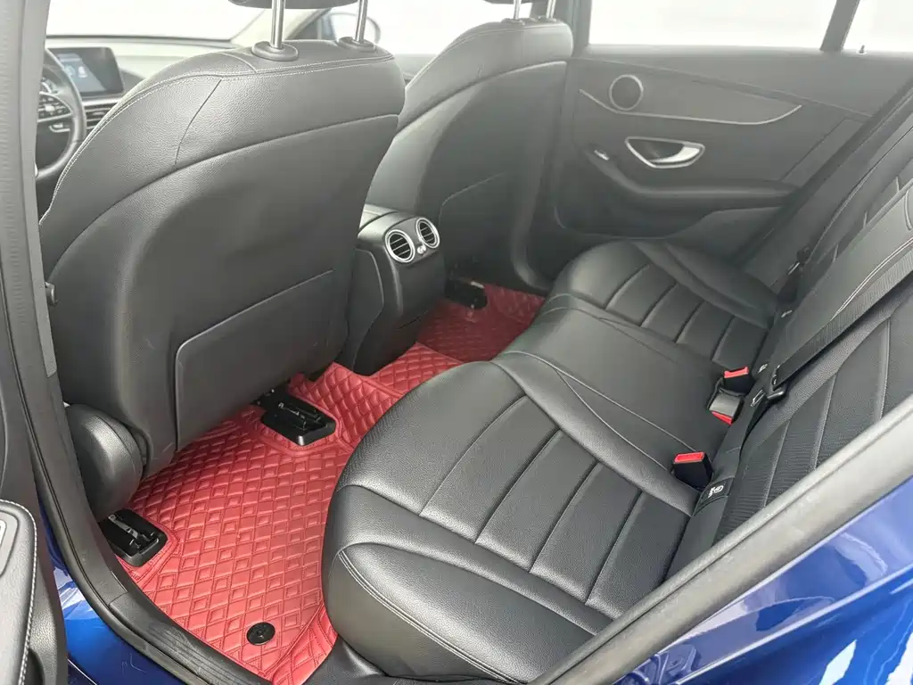 Mercedes-Benz EQC — миниатюра 9