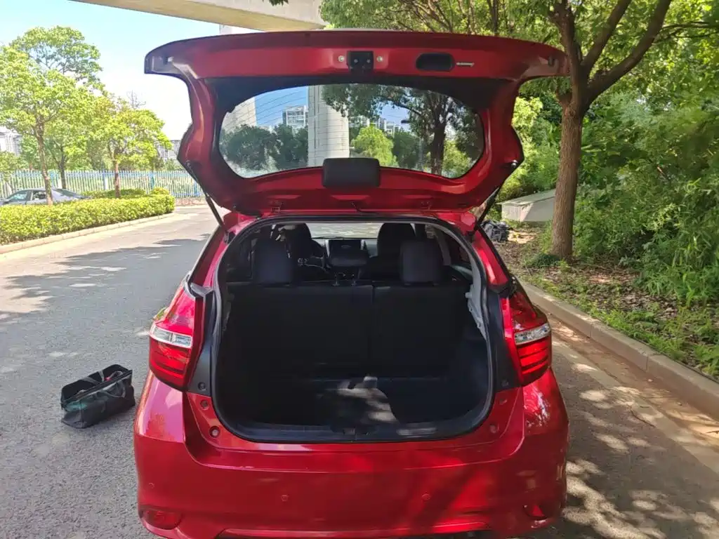 Toyota Vios FS — миниатюра 15