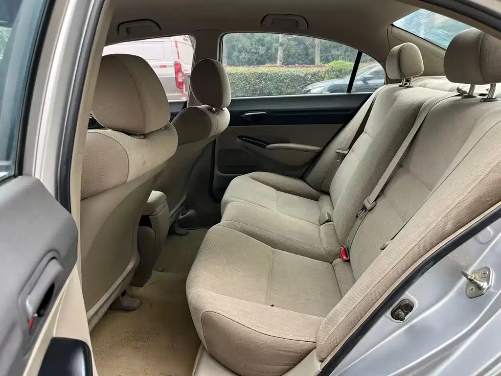 Honda Civic — миниатюра 4