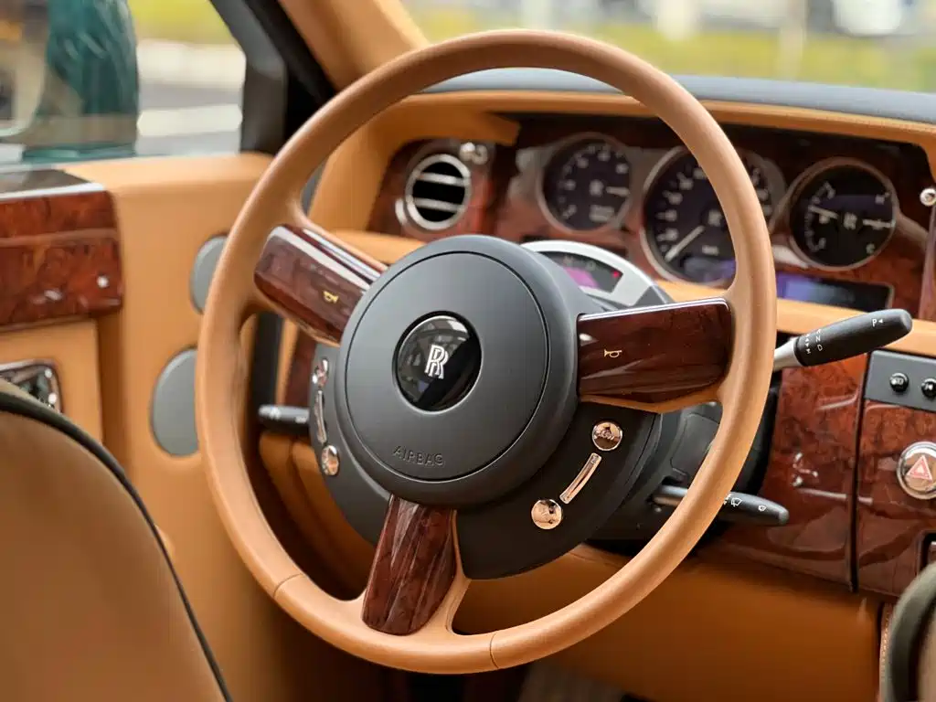 Rolls-Royce Phantom — миниатюра 24