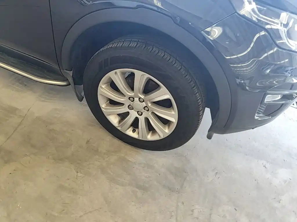Land Rover Discovery Sport — миниатюра 12