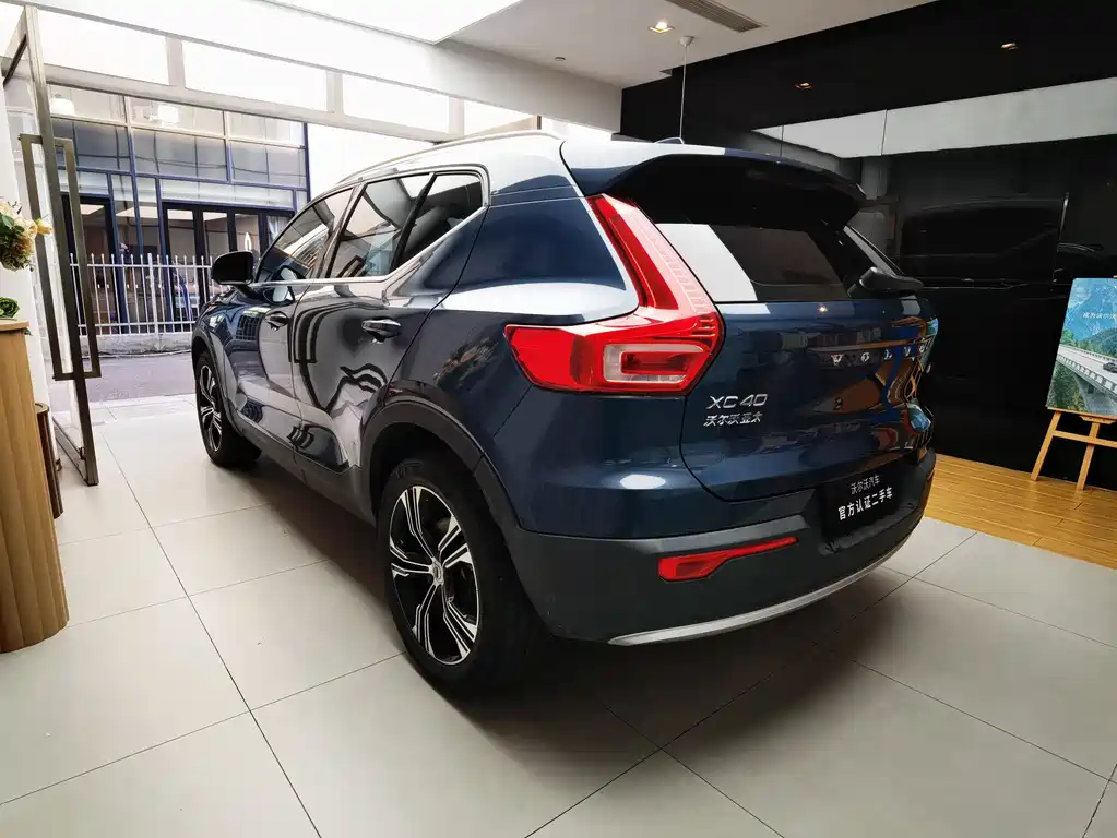 Volvo XC40 — миниатюра 4