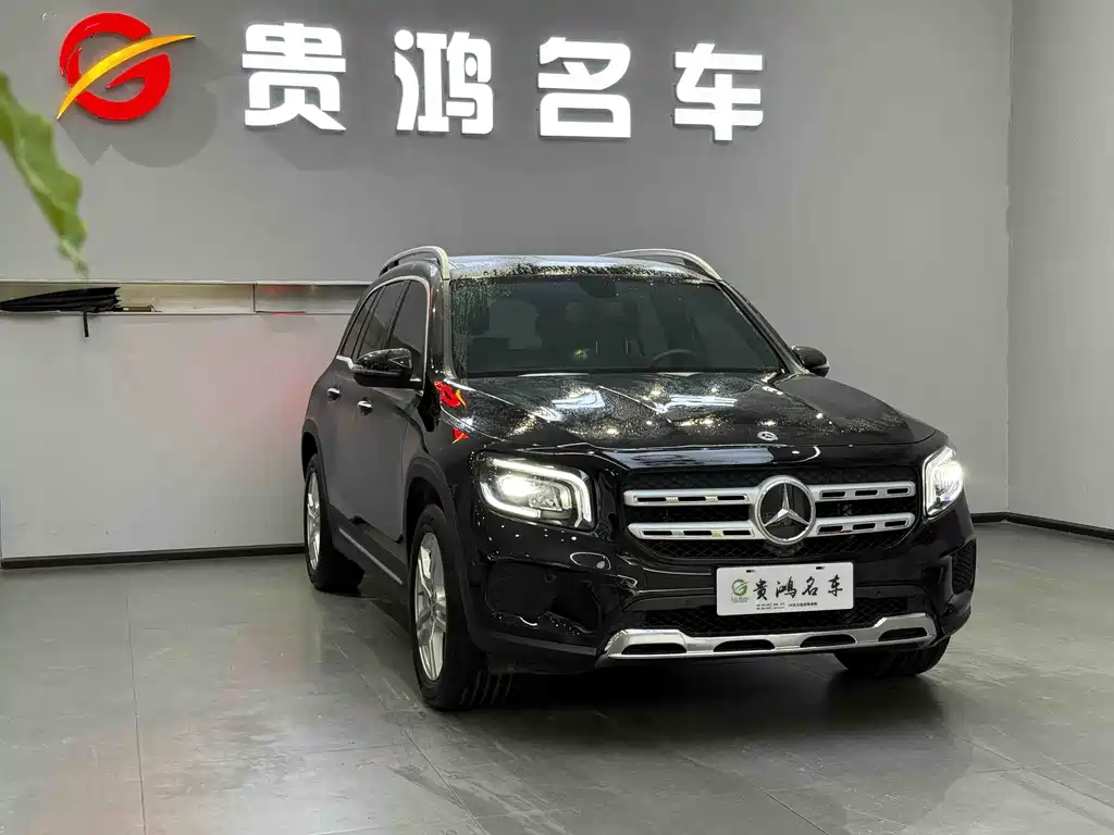 MERCEDES-BENZ GLB