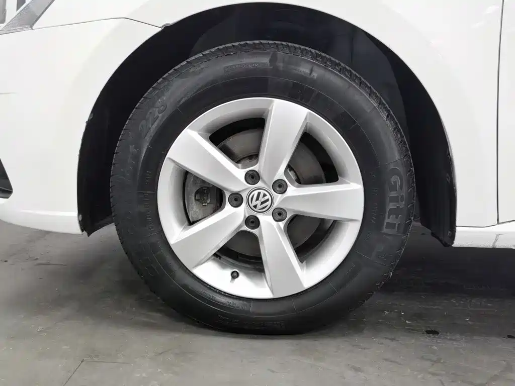 Volkswagen Lavida — миниатюра 17