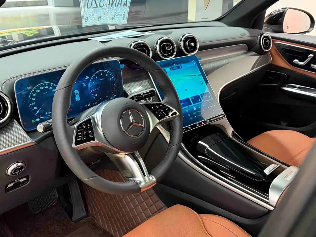 Mercedes-Benz GLC — миниатюра 11