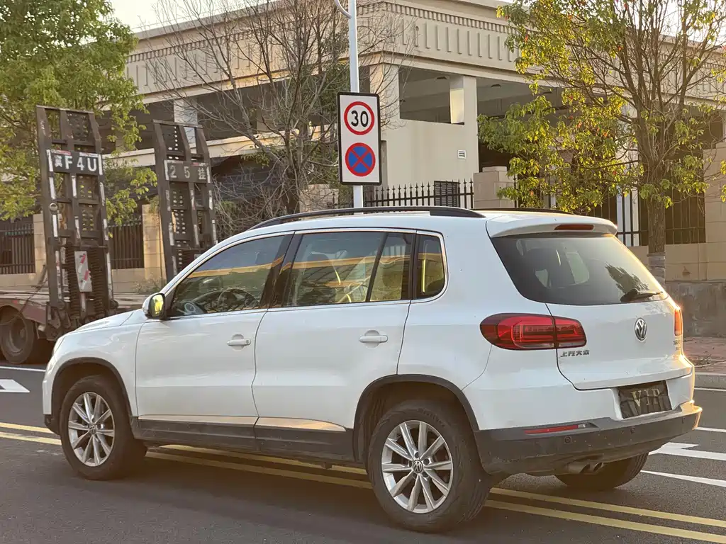 Volkswagen Tiguan — миниатюра 7