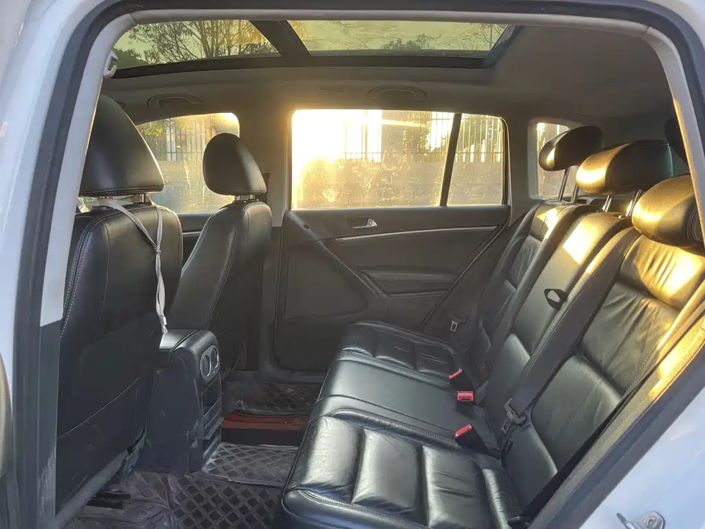 Volkswagen Tiguan — миниатюра 5