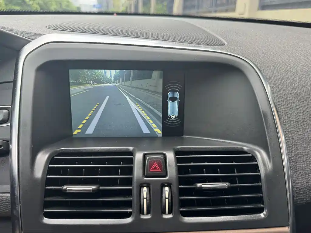 Volvo XC60 — миниатюра 15