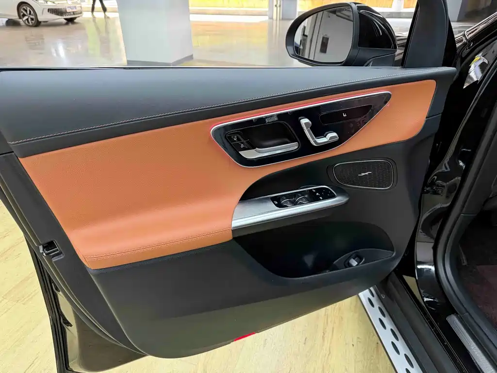 Mercedes-Benz GLC — миниатюра 6