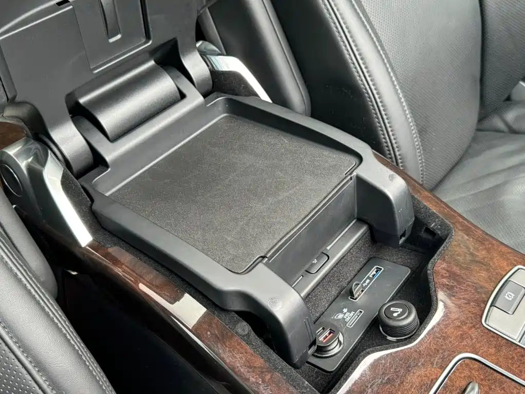 Land Rover Range Rover — миниатюра 21
