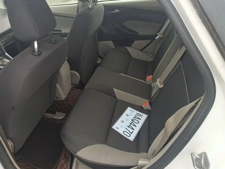 Ford Focus — миниатюра 11