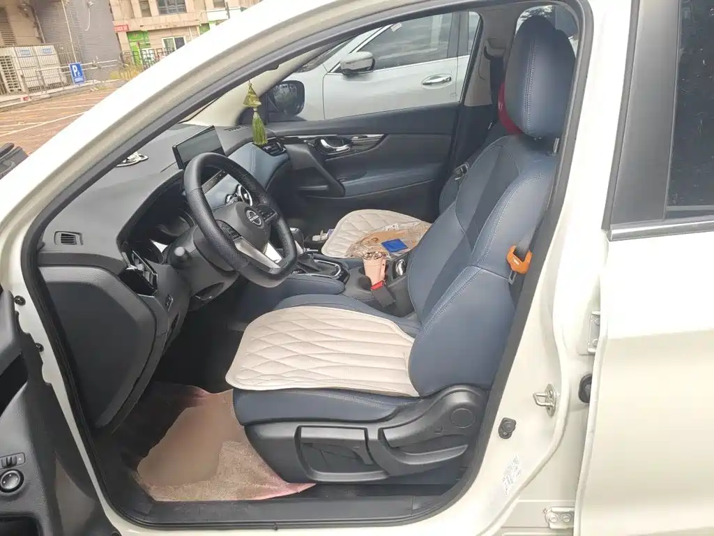 Nissan Qashqai — миниатюра 16