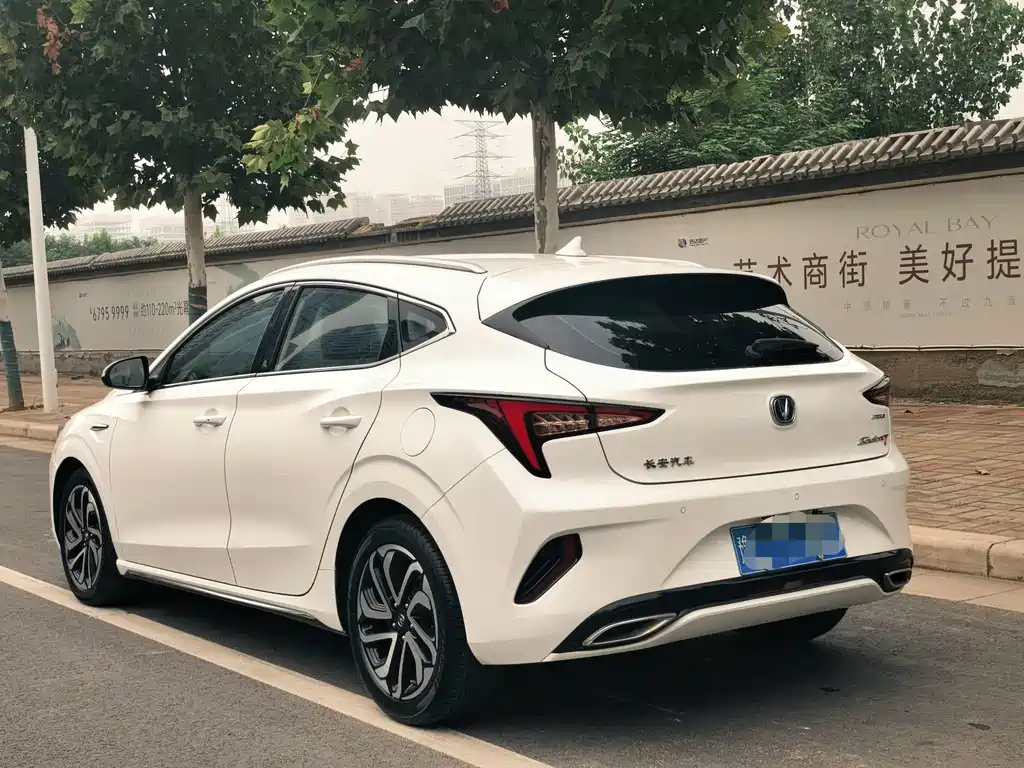 Changan Eado XT — миниатюра 7