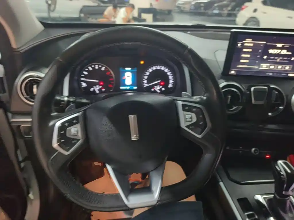 Wey Wey VV5 — миниатюра 11