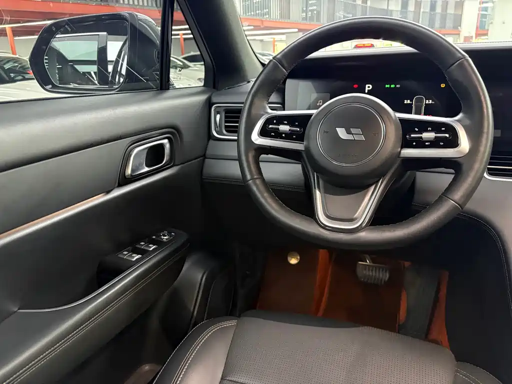 Li Auto Li ONE — миниатюра 8