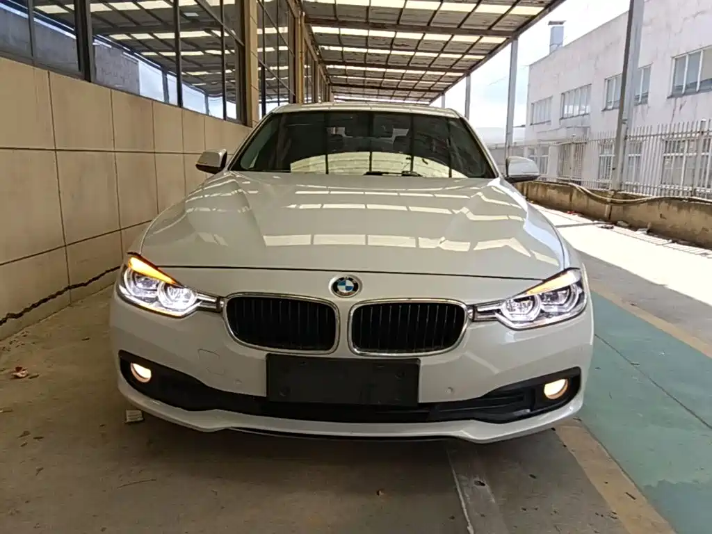 BMW 3 Series — миниатюра 3