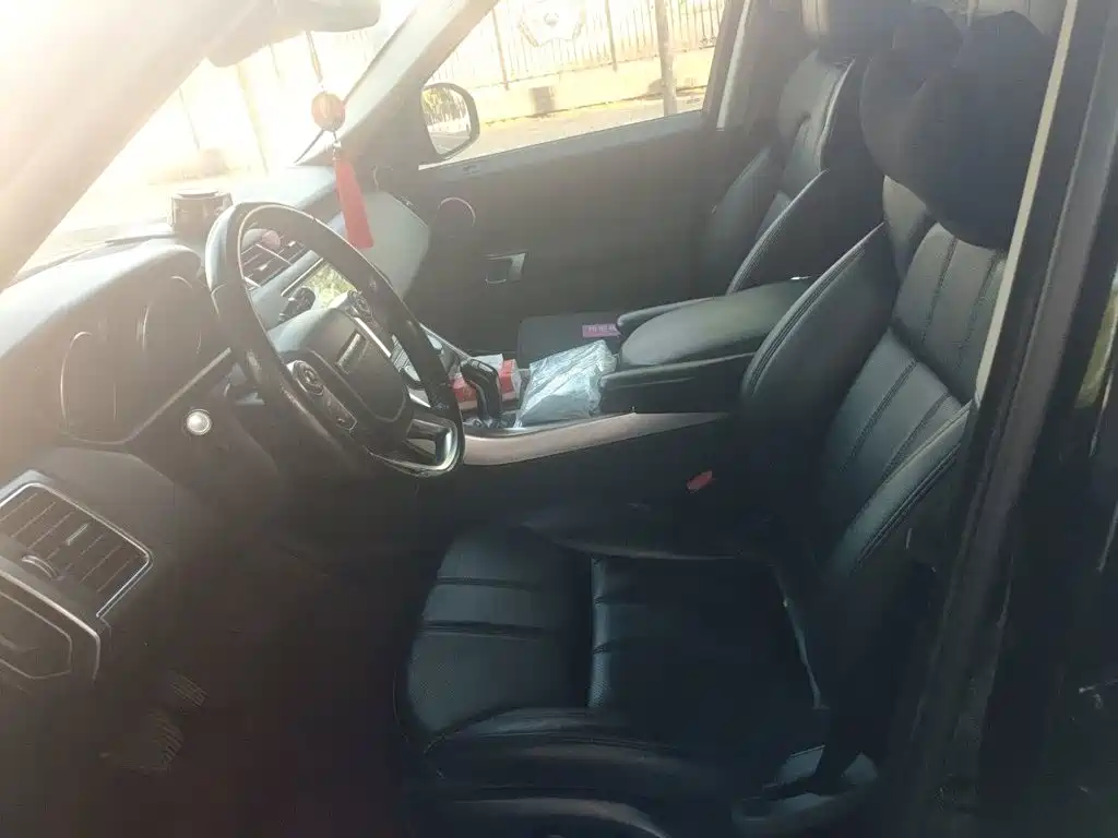 Land Rover Sport — миниатюра 8