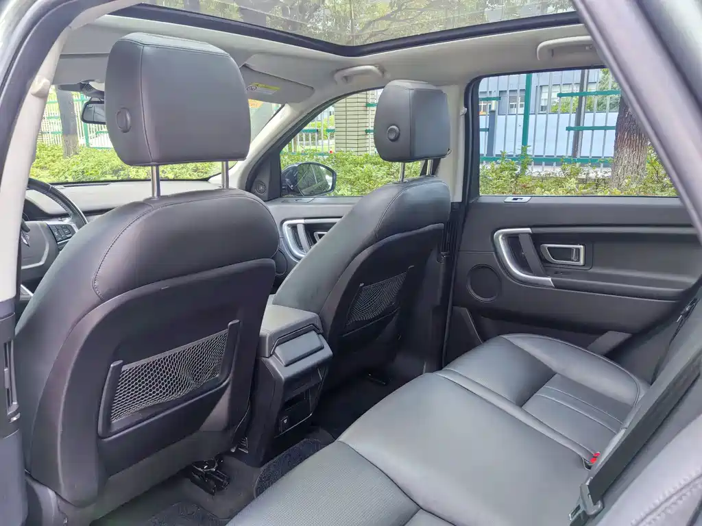 Land Rover Discovery Sport — миниатюра 6