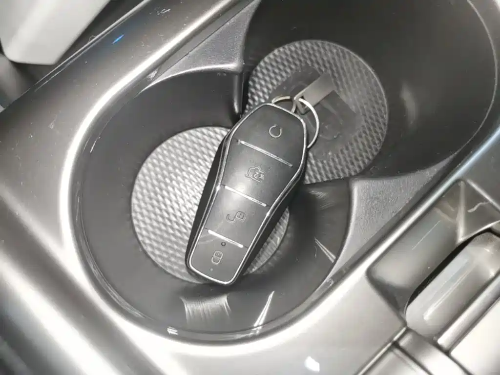 BYD Dolphin — миниатюра 9