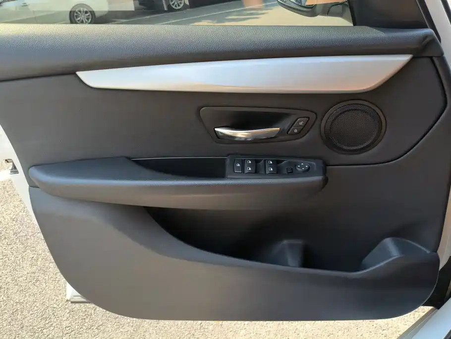 BMW 2 Series Gran Tourer — миниатюра 7