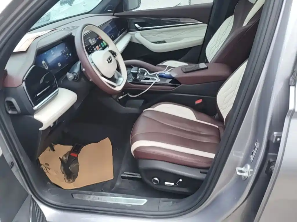 Geely Xingyue L — миниатюра 15