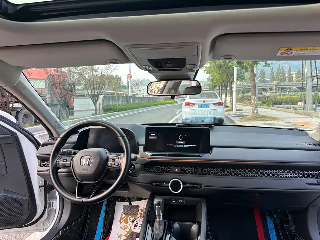 Honda Accord — миниатюра 10