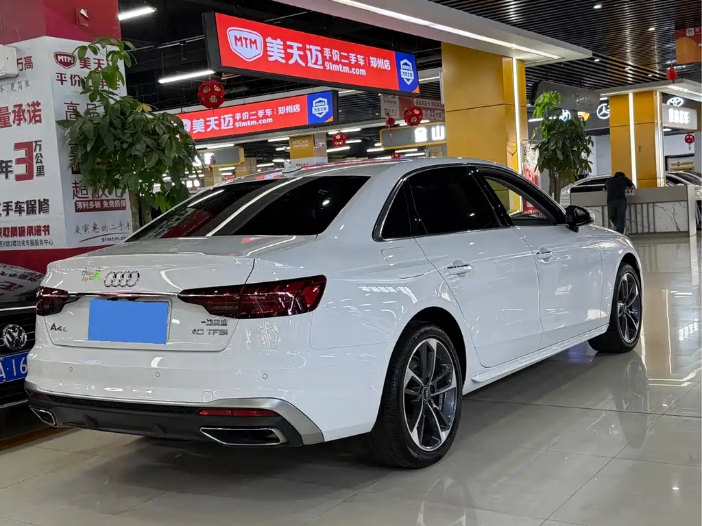 Audi A4L 2024 40 TFSI Fashion