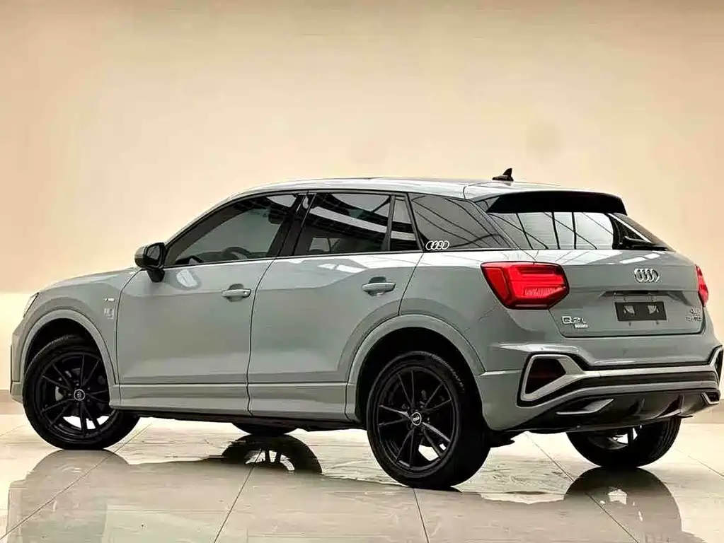 Audi Q2L — миниатюра 2