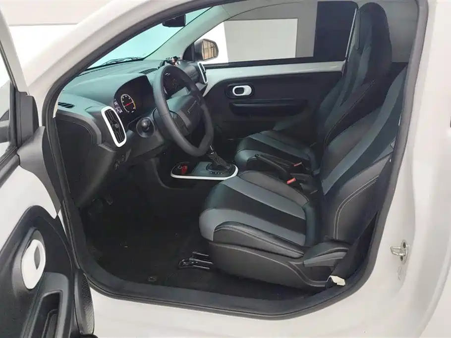 Roewe Clever 2022 311km