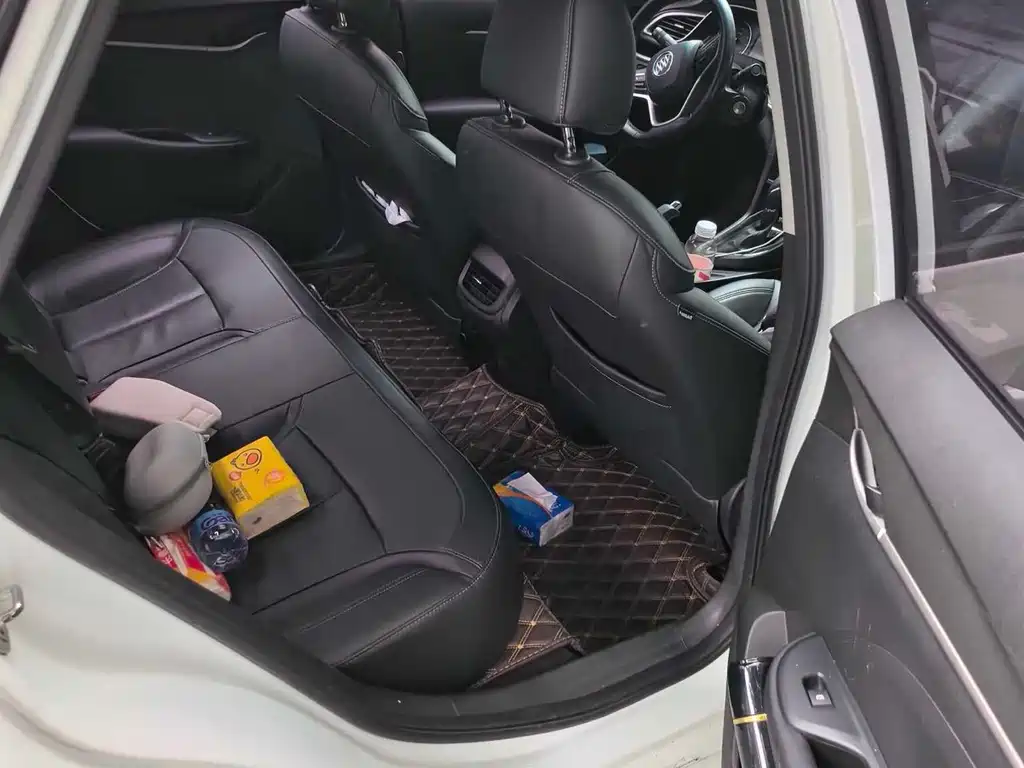 Buick Excelle — миниатюра 8