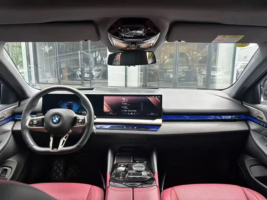 BMW 5 Series — миниатюра 6