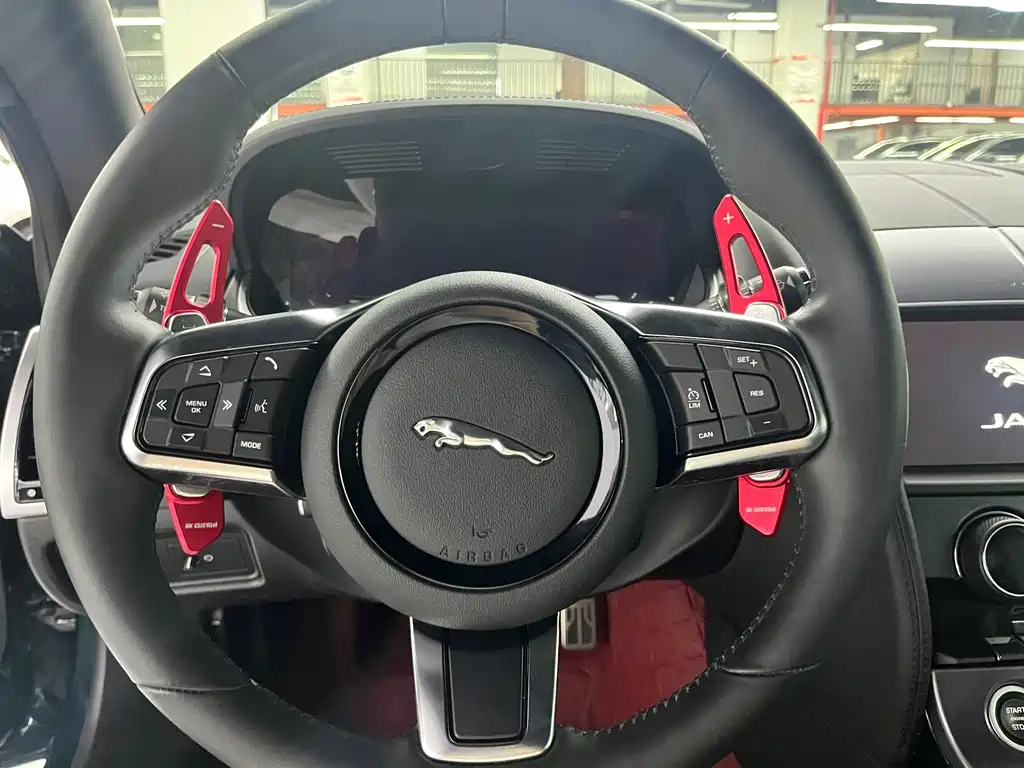 Jaguar F-TYPE — миниатюра 4