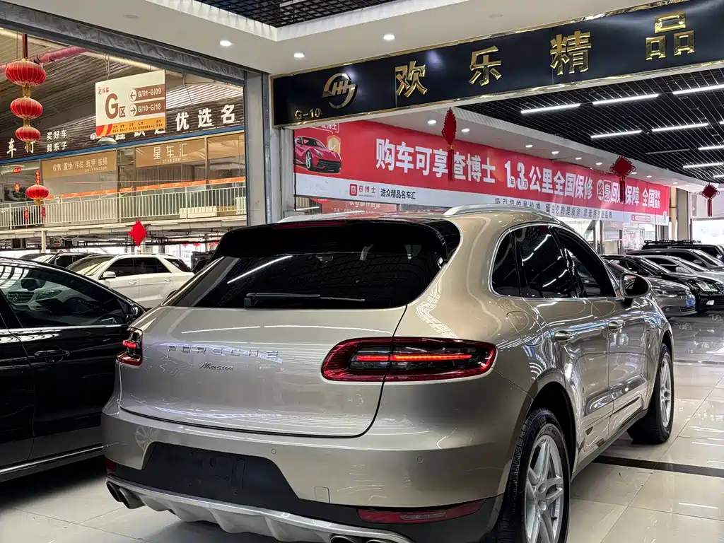 Porsche Macan — миниатюра 10