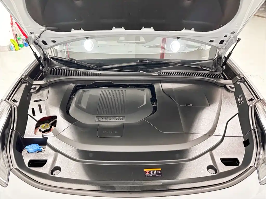 Lynk & Co 06 EM-P 2022 PHEV 84KM Pro