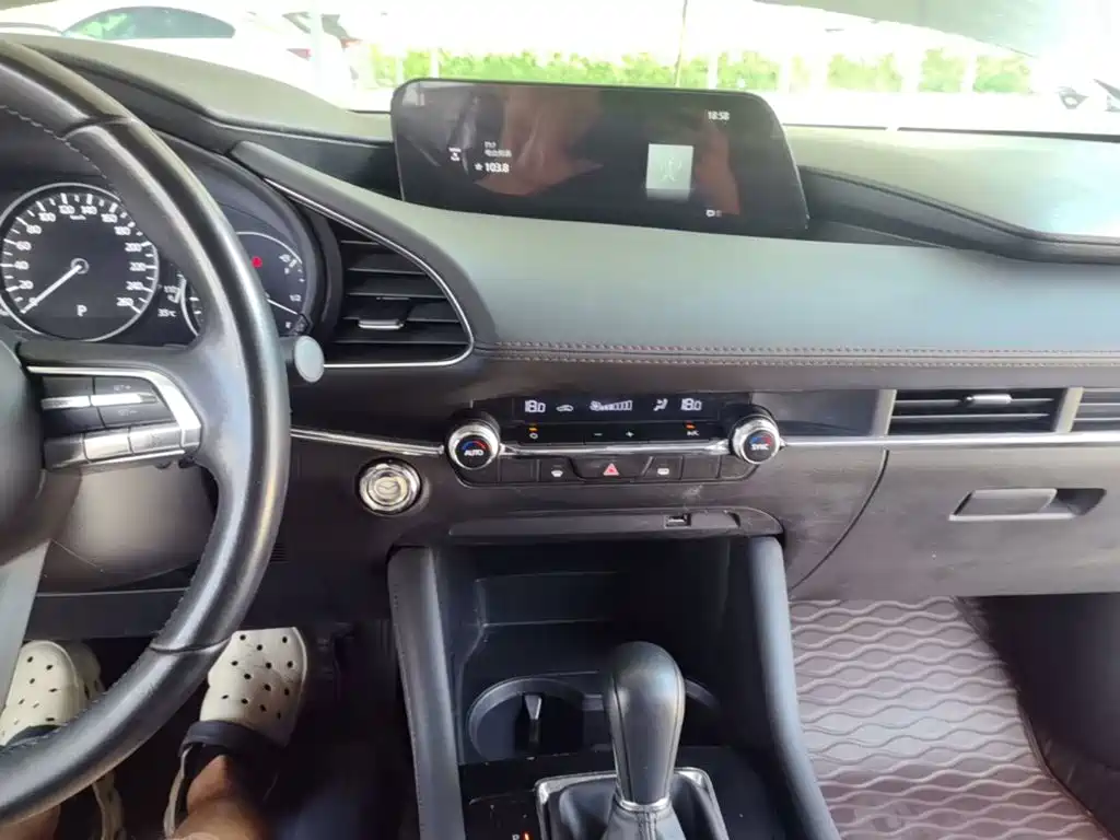 Mazda 3 Axela — миниатюра 13