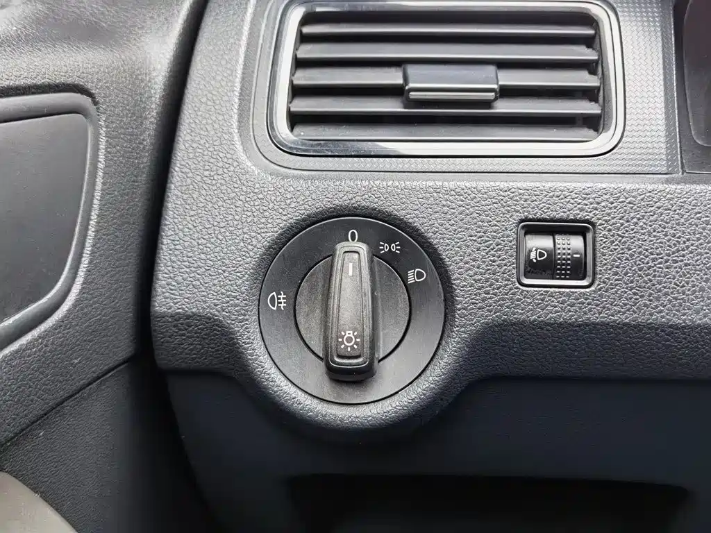 Volkswagen Santana — миниатюра 21