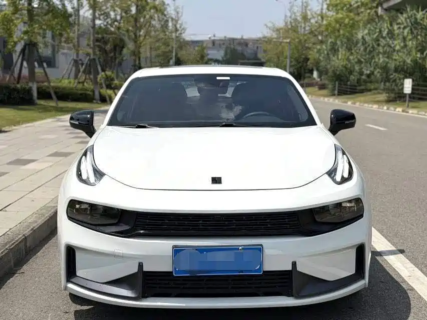 Lynk & Co 03 — миниатюра 2