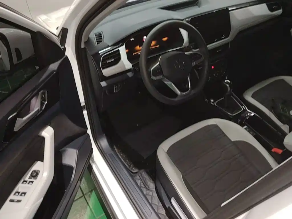 Volkswagen Tharu — миниатюра 16