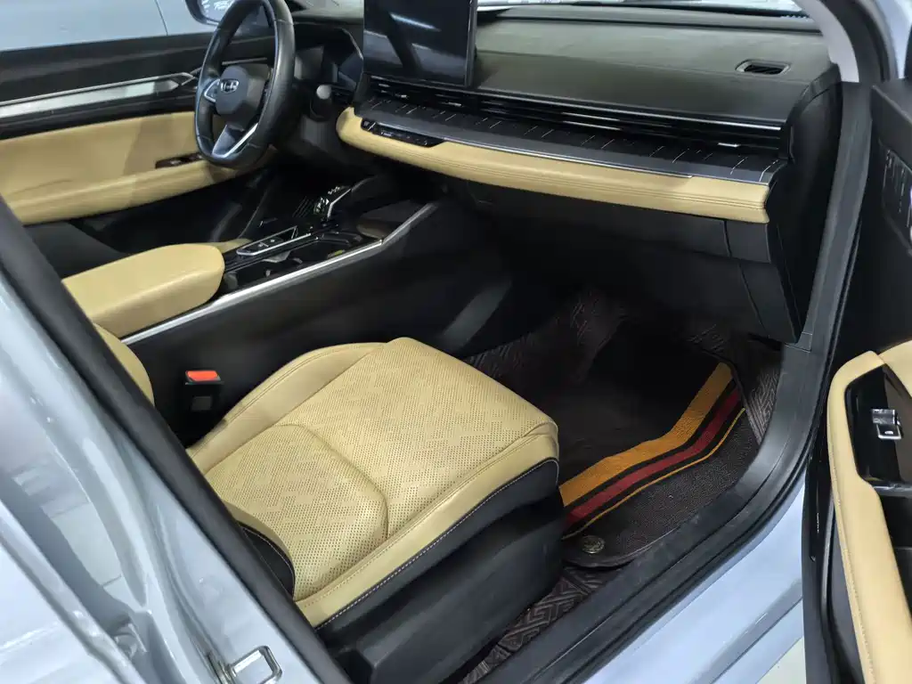 Geely L HiP — миниатюра 11