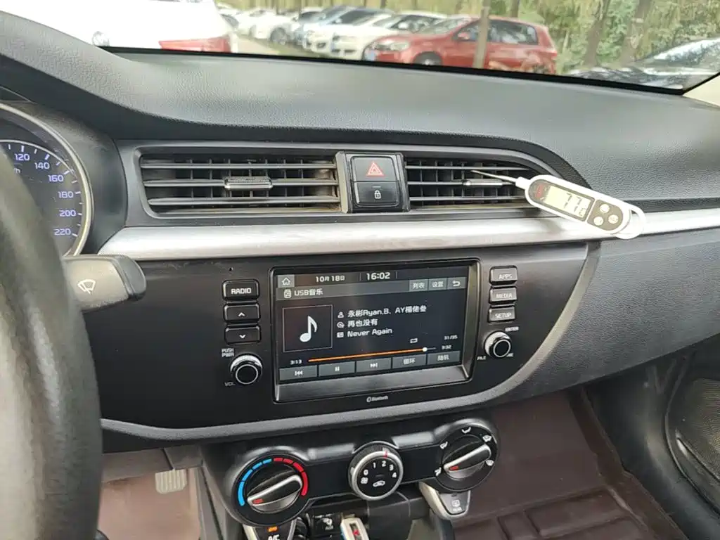Kia K2 — миниатюра 13