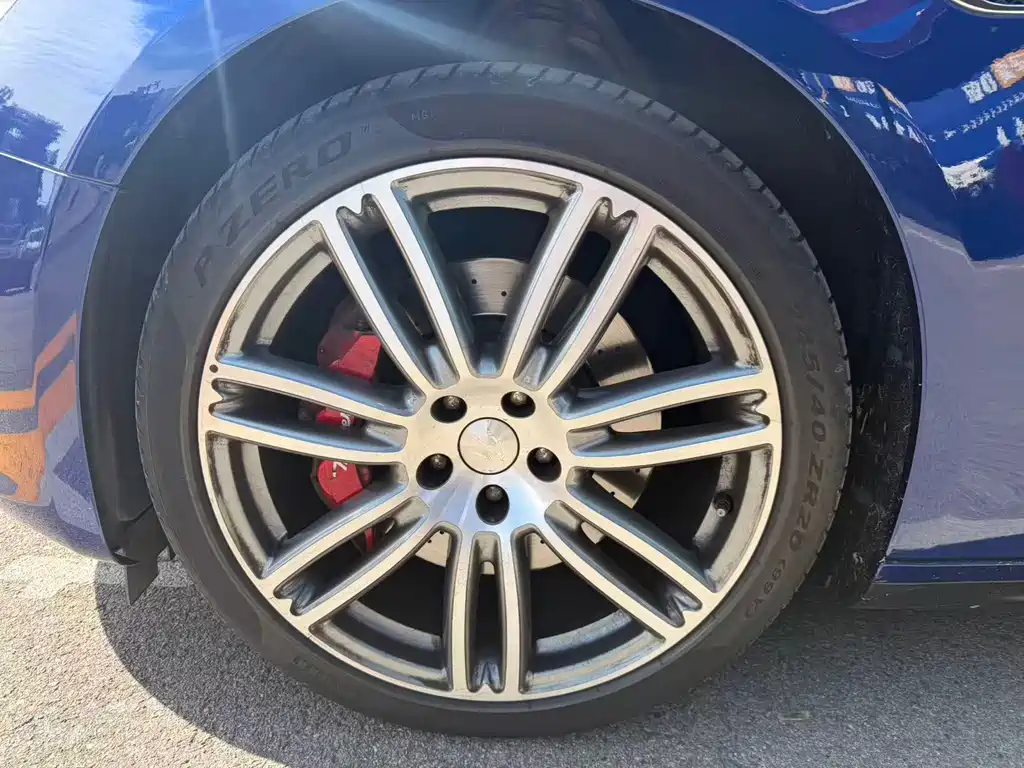 Maserati Ghibli — миниатюра 3