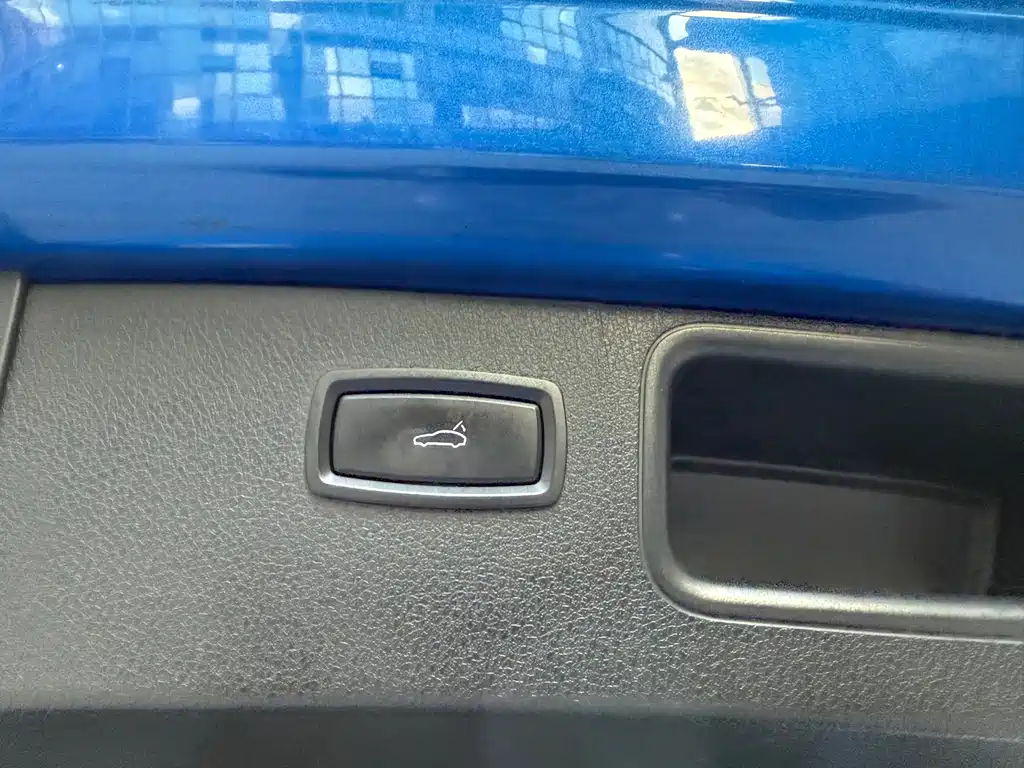 Porsche Macan — миниатюра 21